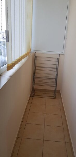 Titan, Postavarul,